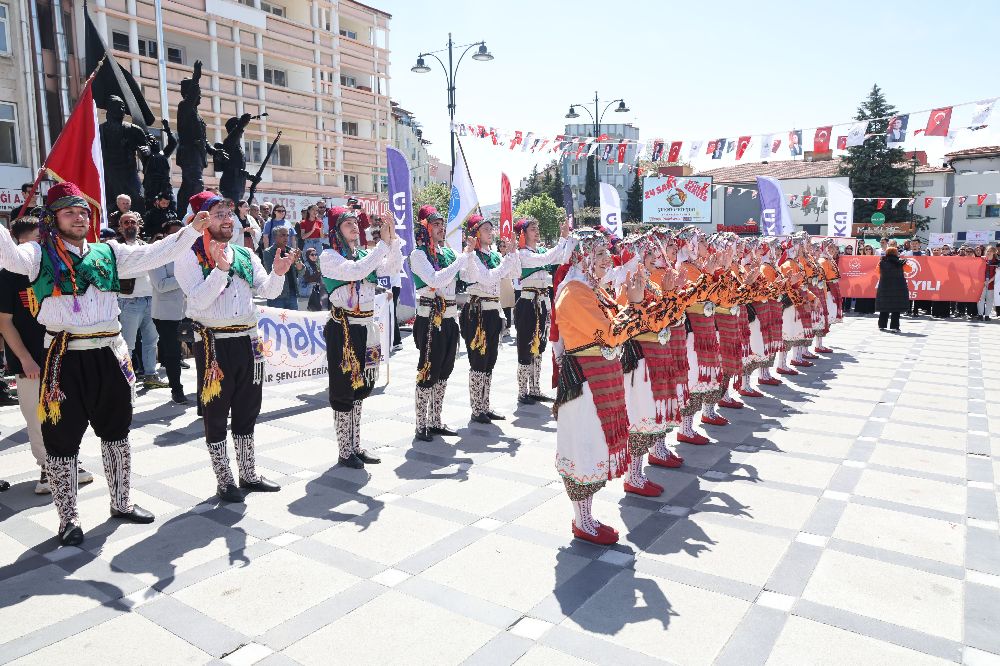 MAKÜFEST 2025 coşkusu renkli görüntülere sahne oldu