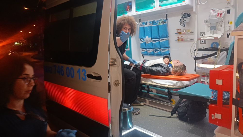 Manavgat'a elektrikli bisiklet devrildi: 1 yaralı