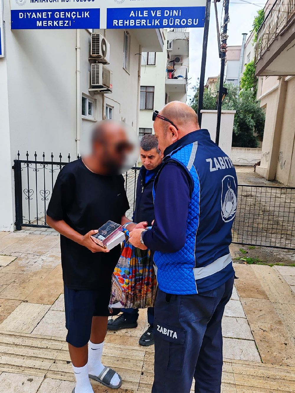 Manavgat'ta huzur ve güvenlik için zabıta ekipleri sahada