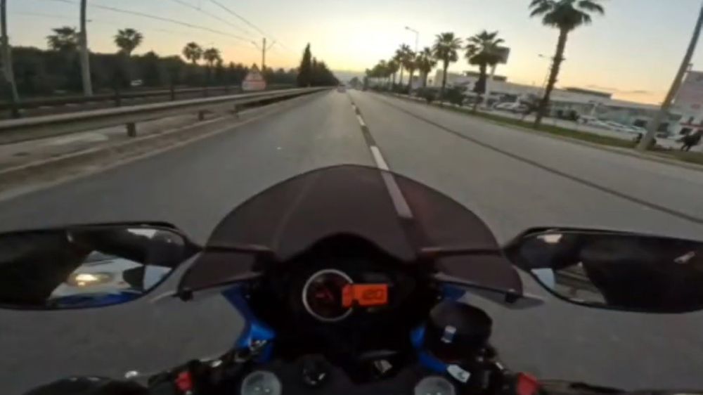 Motosikletiyle 280 km hız yapıp sosyal medyada paylaştı