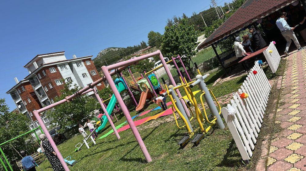 Murat Baba Sofrası Anneleri unutmadı Özel günde anlamlı etkinlik