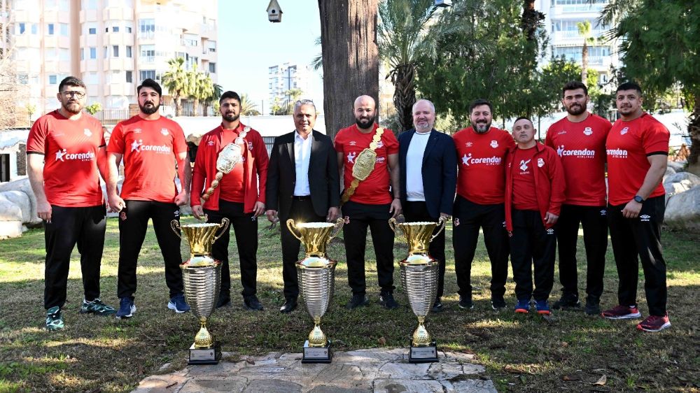 Muratpaşa Spor Kulübü'nde görev dağılımı yapıldı