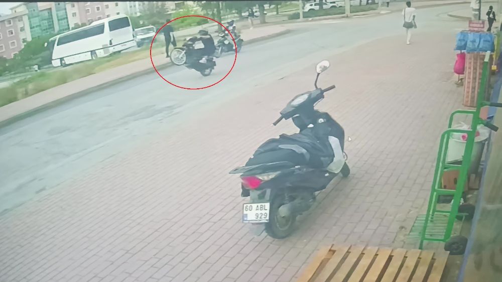 Polisin önünde yaptığı akrobatik hareketler pahalıya maloldu