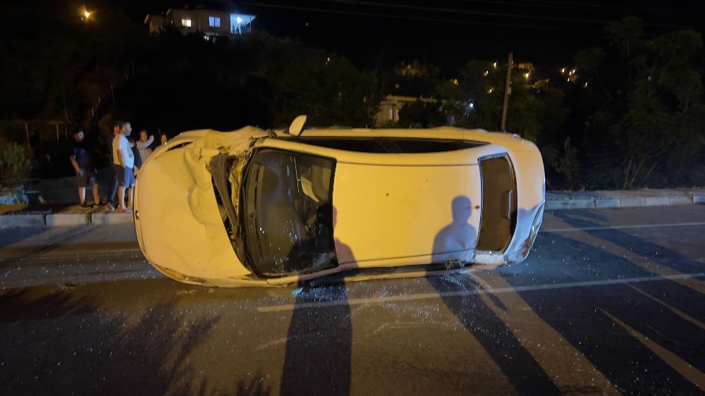 Takla atan araçtan burnu bile kanamadan çıktı