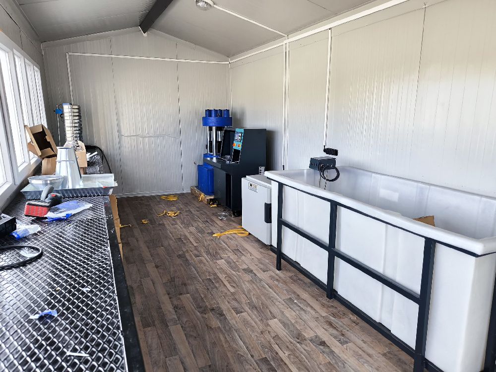 Tefenni Belediyesi beton santraline 2 tane kazandırıldı