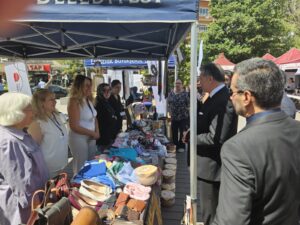 Türk Silahlı Kuvvetlerini Güçlendirme Vakfı’na destek amacıyla düzenlenen hayır kermesine yoğun ilgi