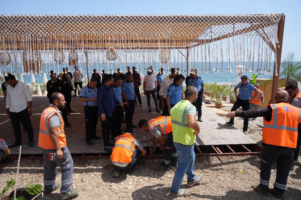 Vali Şahin: "Falezlerde denize açılan tünellerle ilgili yetkili kurumlar olarak çalışmalarımız sürüyor"