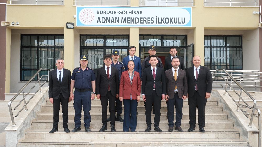 Vali Tülay Baydar Bilgihan’dan Gölhisar’a çıkartma! Ekonomiden eğitime incelemeler