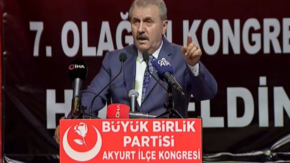    BBP Genel Başkanı Destici "Terör örgütü ve uzantıları muhatap alınırsa ellerinin güçlenmesine yardım etmekten başka sonuç doğmayacak"