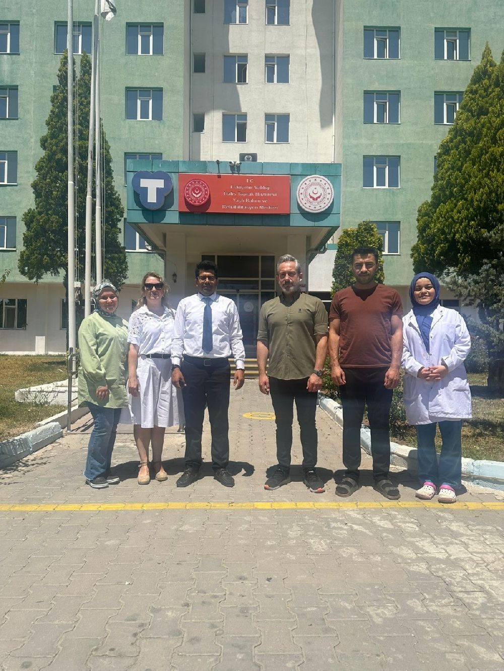 80 yaş üstü ve yatağa bağımlı bireyler için e-rapor süreci huzurevlerinde anlatıldı