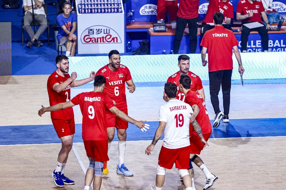 A Milli Erkek Voleybol Takımı, Slovenya'ya 3-0 mağlup oldu
