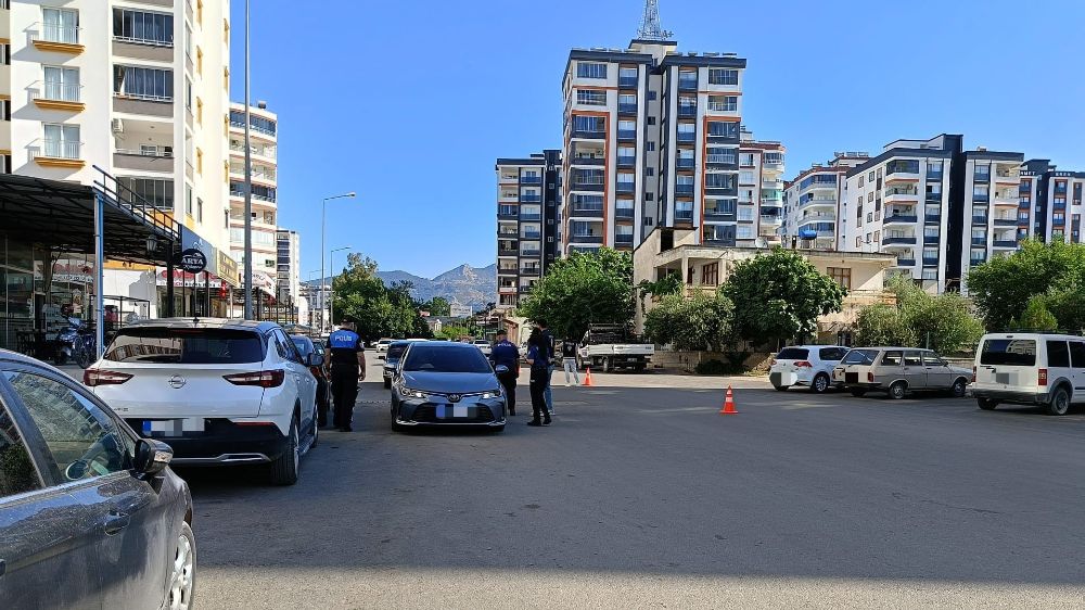 Adana Kozan'da 7 şahıs yakalanıp cezaevine gönderildi