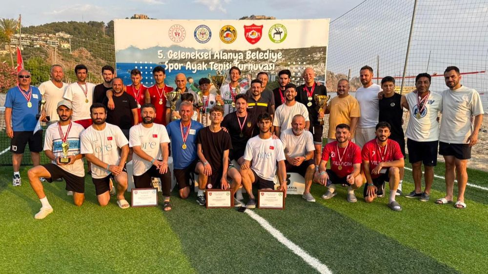 Alanya Belediyespor ayak tenisi turnuvası sona erdi
