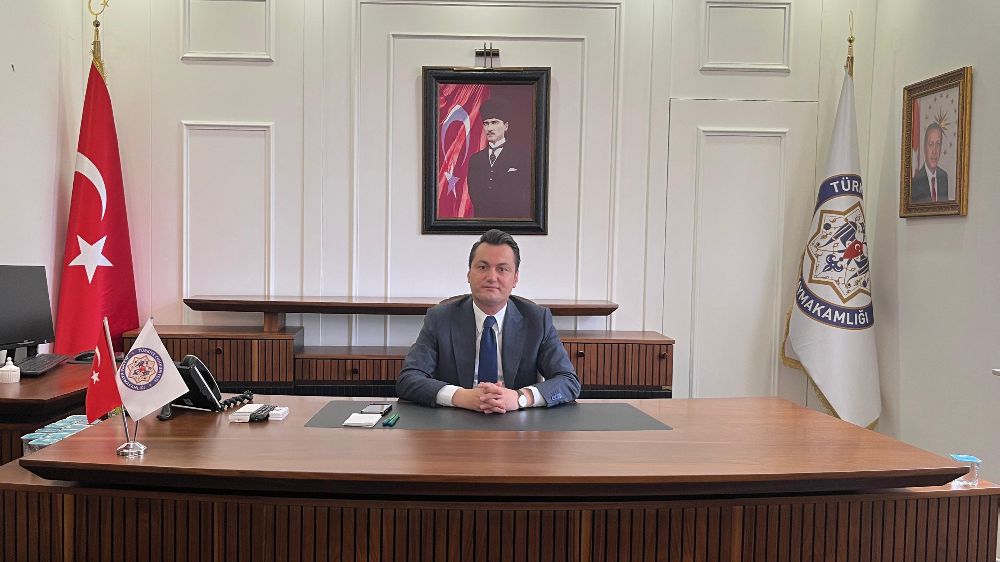 Alanya'nın yeni kaymakamı Öztürk görevine başladı