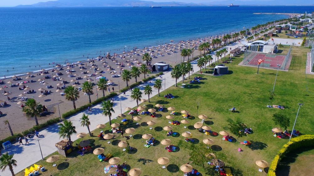 Aliağa plajları tatilcileri ağırlamaya hazır