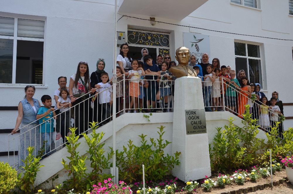 Antalya'da kaybolan meslekler arasında yer alan ipekböcekçiliği geri dönüyor