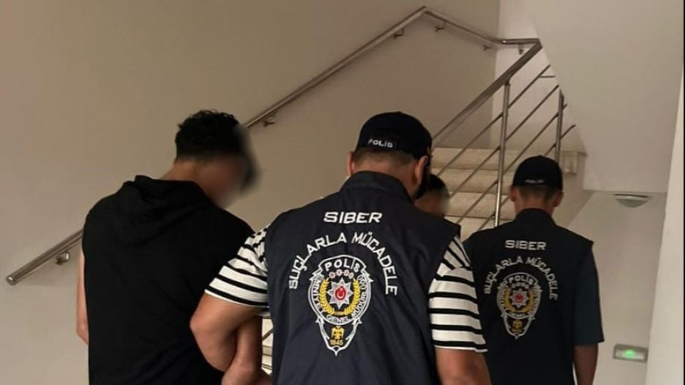 Antalya'da nitelikli dolandırıcılık ve bahis suçlarına operasyonu: 5 tutuklama