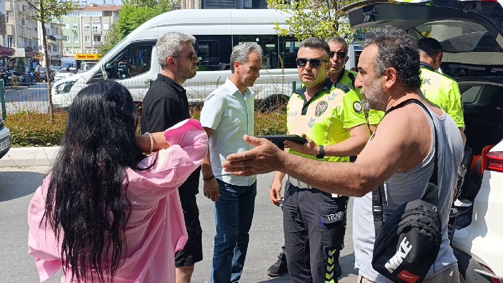 Antalya'da zincirleme kaza: 2.4 promil alkollü sürücünün ehliyetine el konuldu
