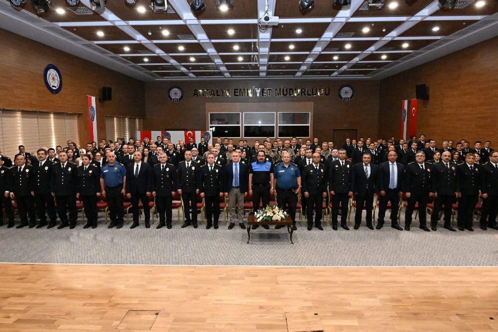Antalya Emniyet Müdürlüğü'nde rütbe terfi töreni düzenlendi