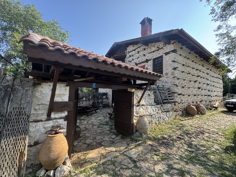 Antalya'nın 15 haneli 50 nüfuslu beton yapı bulunmayan 800 yıllık tarihi köyüne turist akını