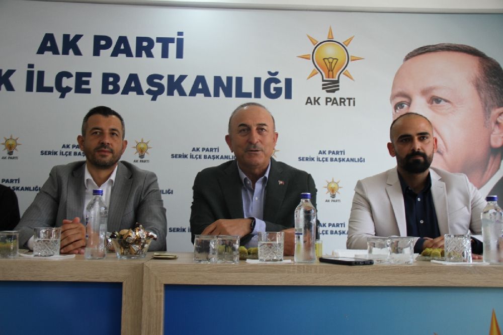 Antalya Serik Ak Partide Bayramlaşma töreni düzenlendi