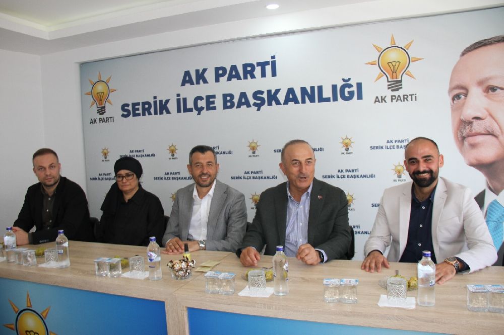 Antalya Serik Ak Partide Bayramlaşma töreni düzenlendi