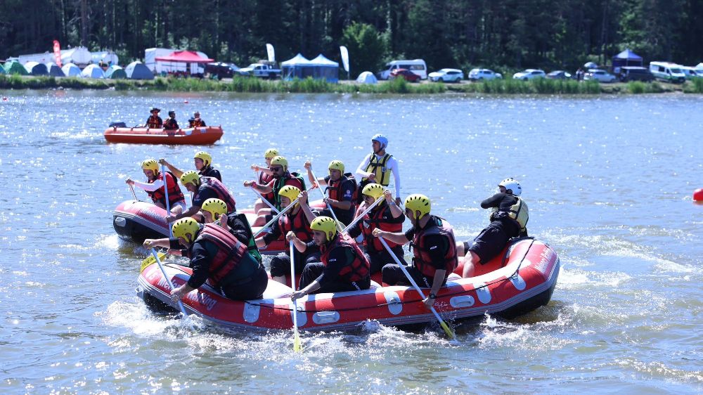  Arama kurtarma ekipleri kıyasıya mücadele etti