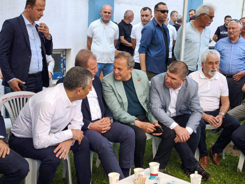 Başkan Ercengiz Manisa'da! Ferdi Zeyrek'e geçmiş olsun ziyareti