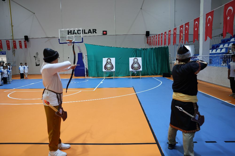 Başkan Özdoğan: "Gençlerimizin gelişmesi için tüm imkânlarımızı seferber ettik"