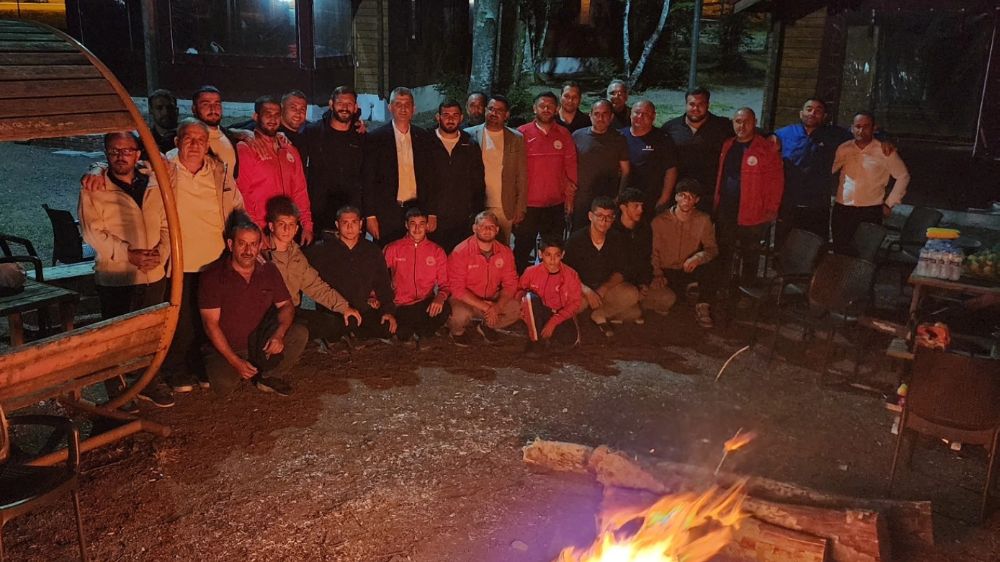 Başkan Sezer, Kırkpınar'a hazırlanan pehlivanlara moral verdi