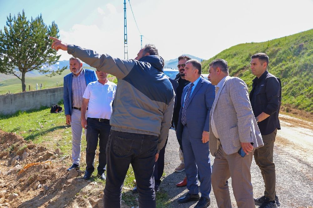 Bayburt'un Günbuldu köyünde isale hattı yenileniyor