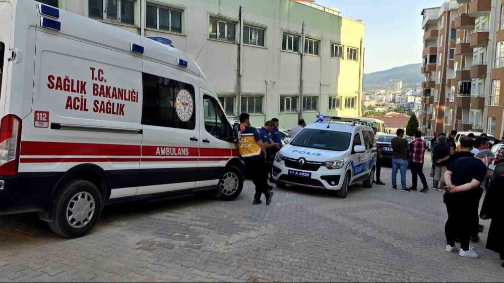 Bilecik’te bir kadın evinde ölü bulundu, eşinden de haber alınamıyor