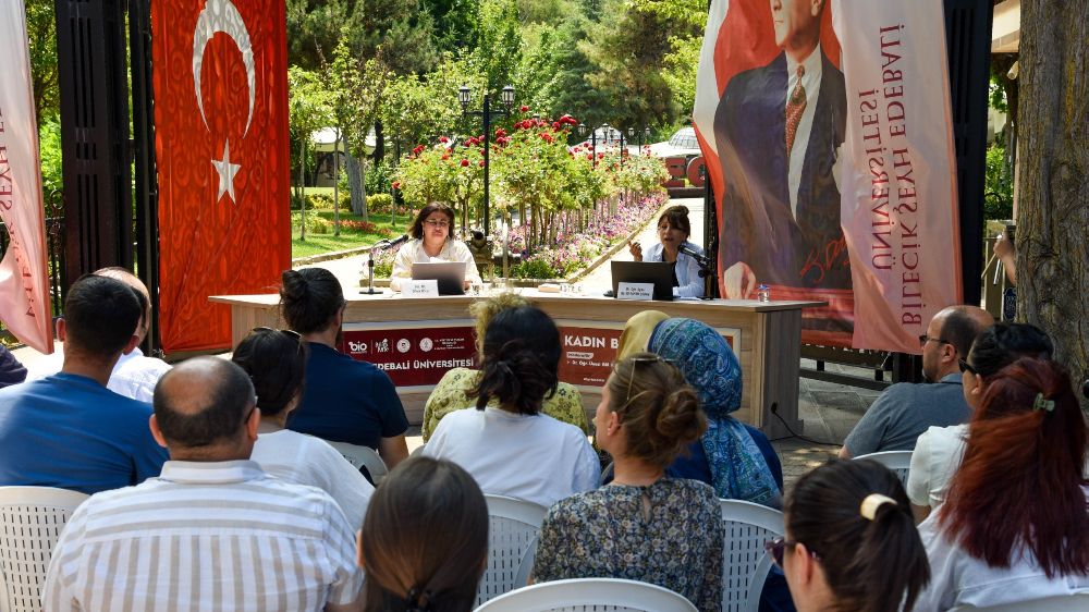 Bilecik'te kadınların bilimsel yolculuğu anlatıldı