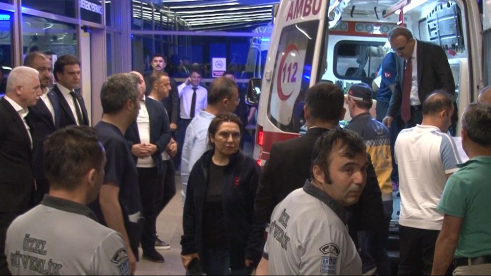   Bodrum'da deniz kazası geçiren AK Parti Genel Başkan Yardımcısı Yalçın, ambulans uçakla İstanbul'a getirildi