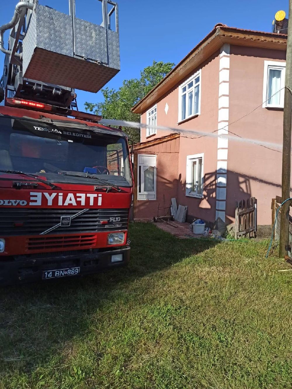 Bolu'da ahşap samanlık küle döndü