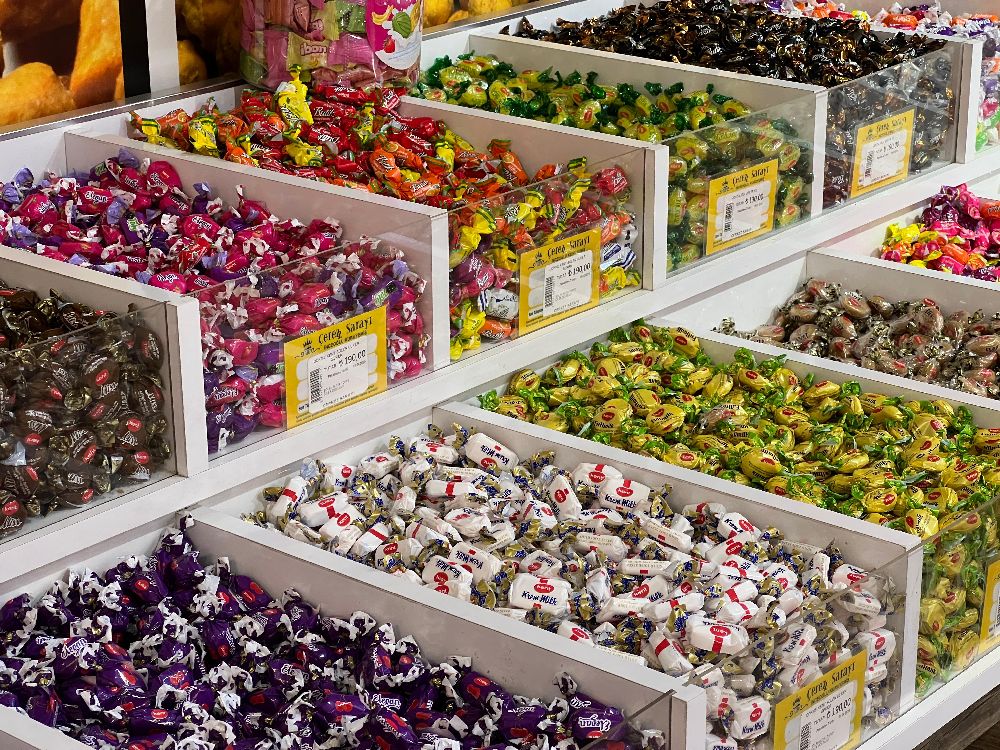 Bu bayramın yıldızı Çerezz Sarayı! Bıçaklar, şekerler, kuruyemiş burada