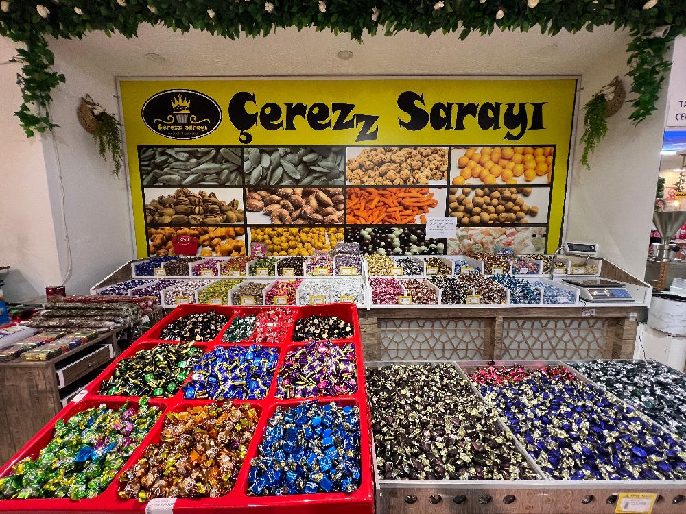 Bu bayramın yıldızı Çerezz Sarayı! Bıçaklar, şekerler, kuruyemiş burada