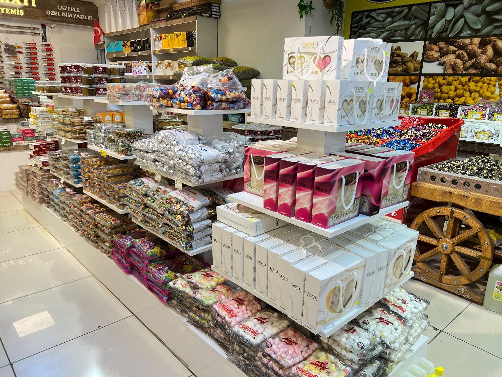 Bu bayramın yıldızı Çerezz Sarayı! Bıçaklar, şekerler, kuruyemiş burada