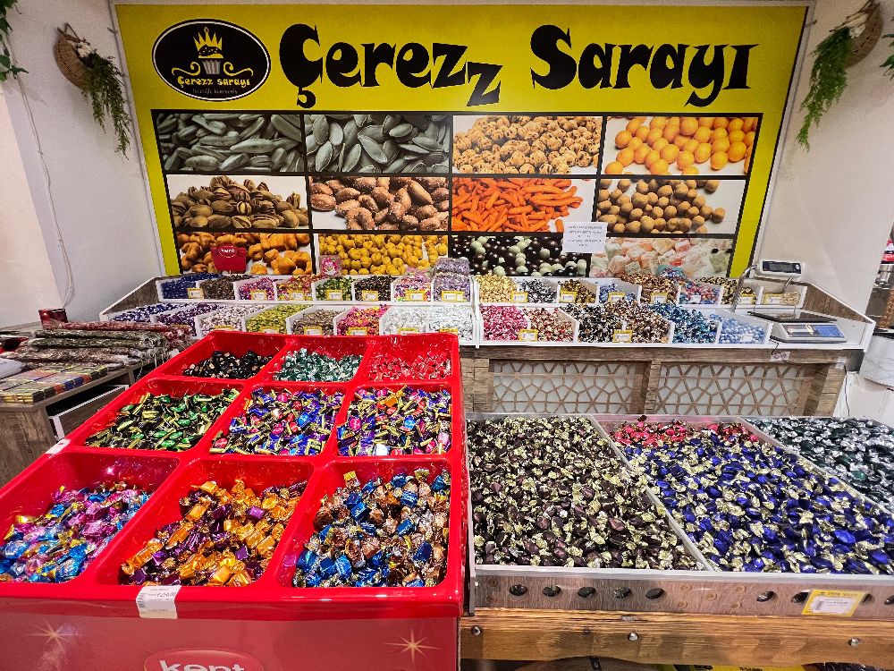 Bu bayramın yıldızı Çerezz Sarayı! Bıçaklar, şekerler, kuruyemiş burada