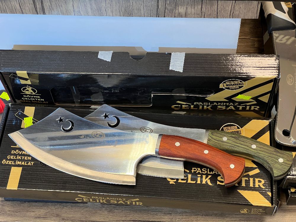 Bu bayramın yıldızı Çerezz Sarayı! Bıçaklar, şekerler, kuruyemiş burada