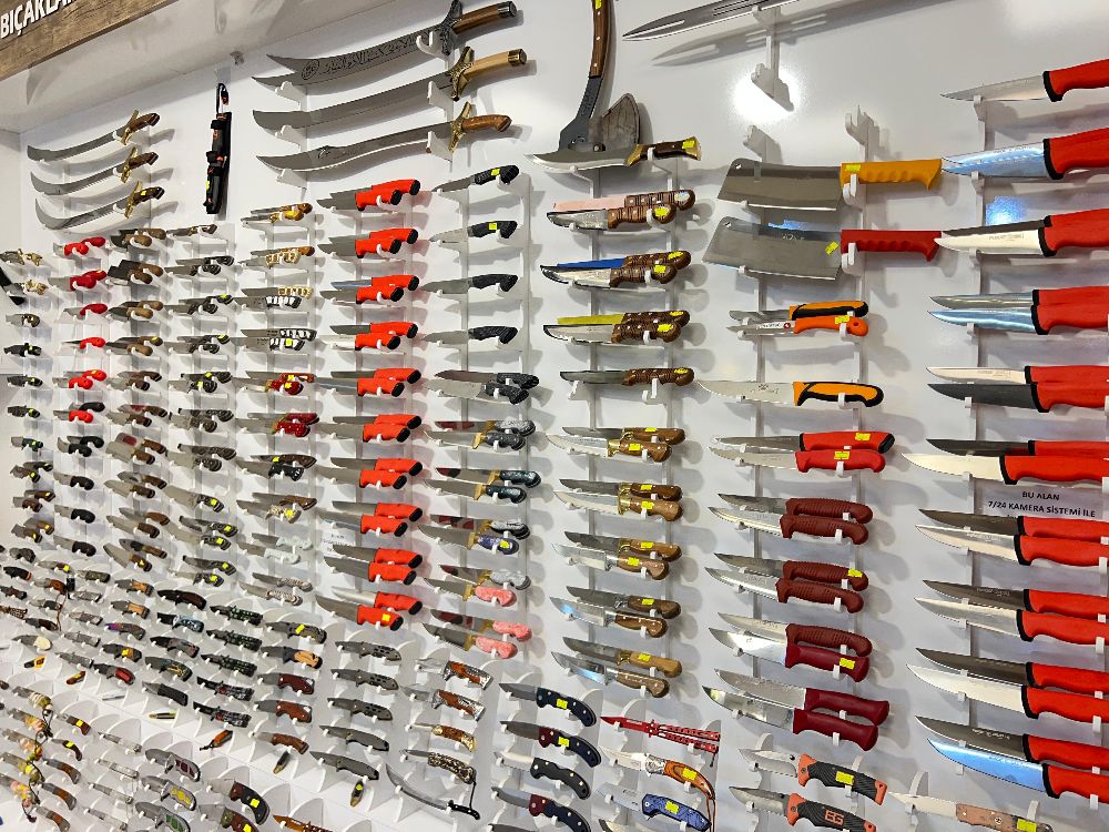 Bu bayramın yıldızı Çerezz Sarayı! Bıçaklar, şekerler, kuruyemiş burada