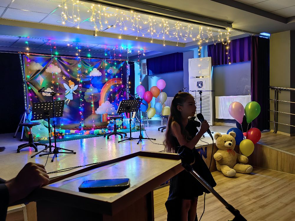 Bucak BİLSEM’den duygulara dokunan gece “Hayallerle büyüyen çocuklar”