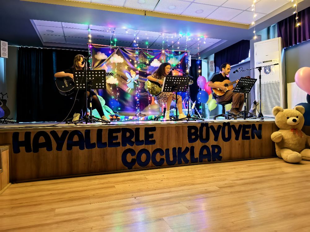 Bucak BİLSEM’den duygulara dokunan gece “Hayallerle büyüyen çocuklar”