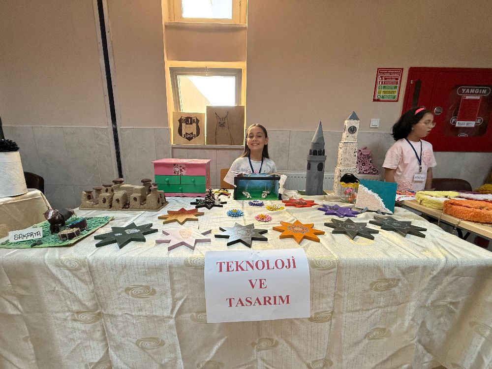 Bucak BİLSEM’den Görkemli Yıl Sonu Sergisi