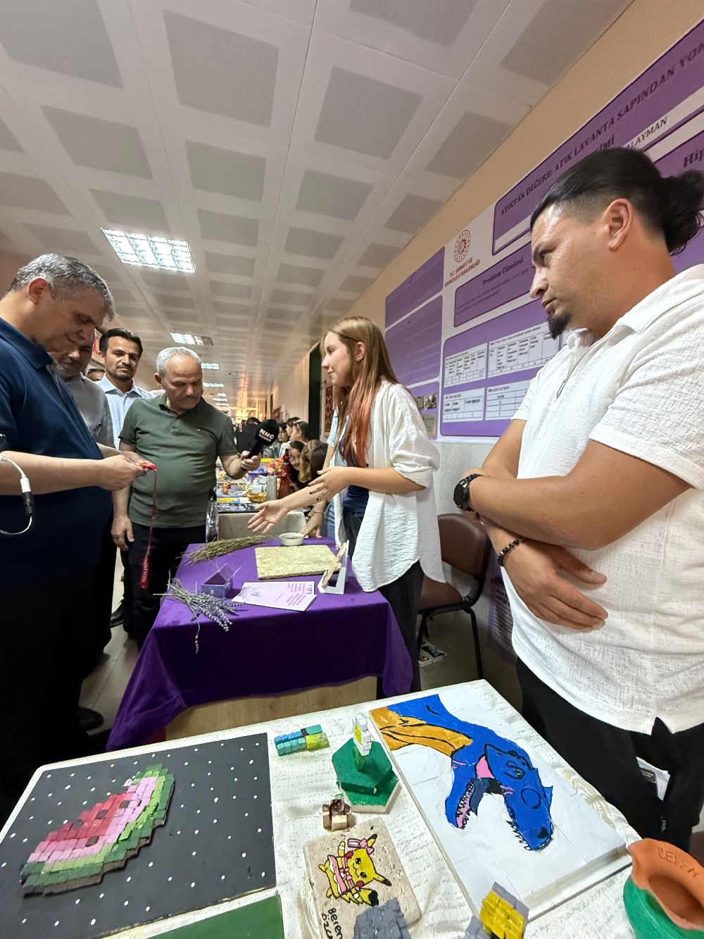 Bucak BİLSEM’den Görkemli Yıl Sonu Sergisi