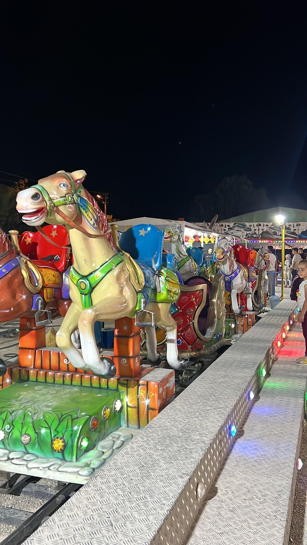 Bucak’ta eğlence başlıyor! Murat Lunapark bayramda hizmete açılıyor