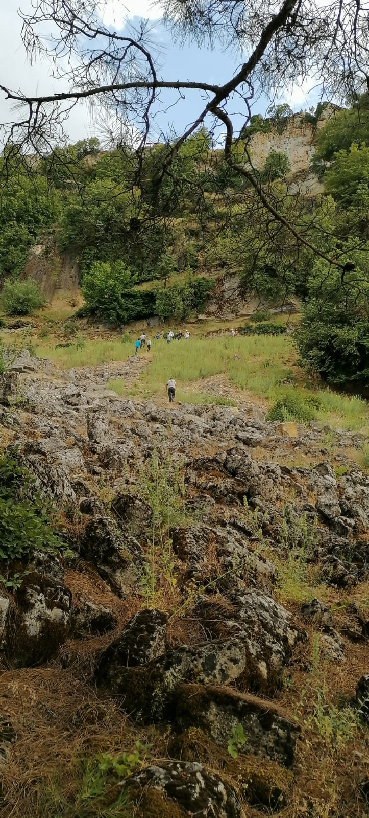 Bucak’ta kayalıklardan düşen kadından acı haber