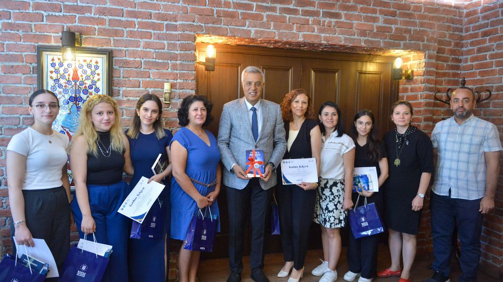 Bursa’da ‘Esnek Oyun Alanı Projesi’yle çocuklar eğlenerek öğrendi