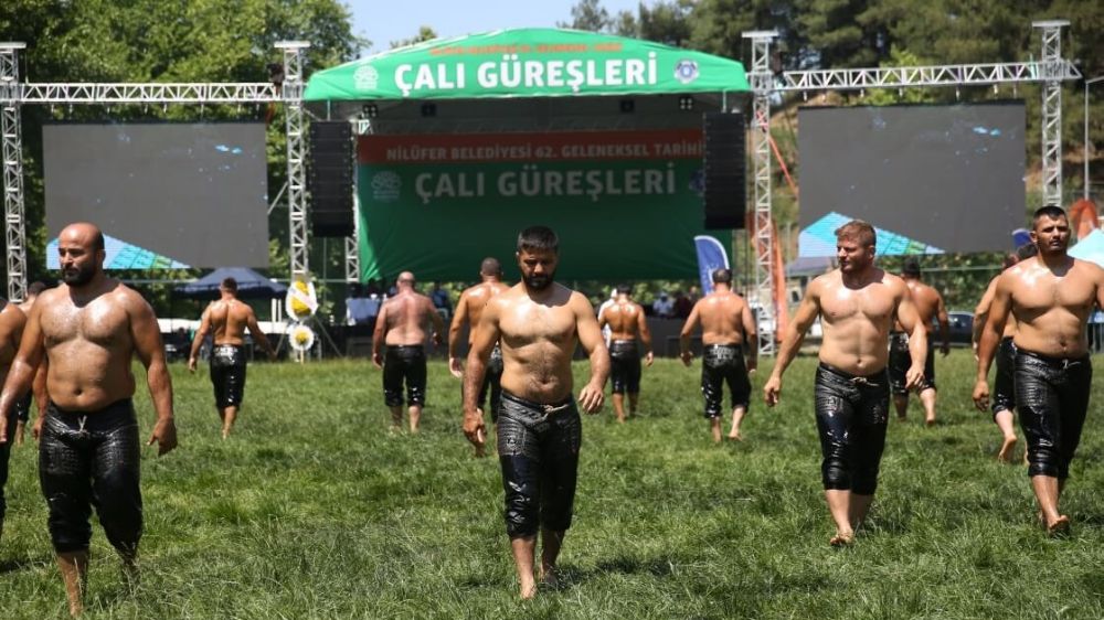  Bursa Nilüfer Belediyesi 63. Geleneksel Tarihi Çalı Güreşleri’nde heyecan 29 Haziran Pazar günü başlıyor Başpehlivan kim olacak 