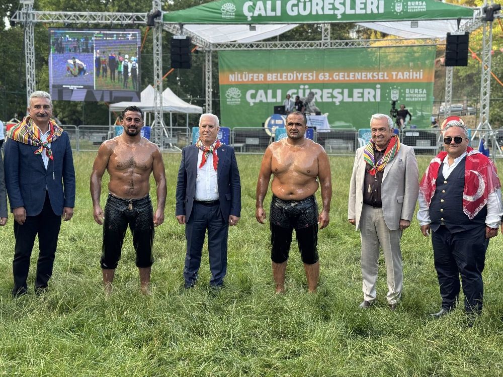 Bursa Nilüfer Çalı’da Başpehlivan Final Zamanı! Mehmet Yeşil Yeşil mi, Yalçın Üncül mü?